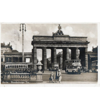 *Berlin -Porte de Brandebourg*